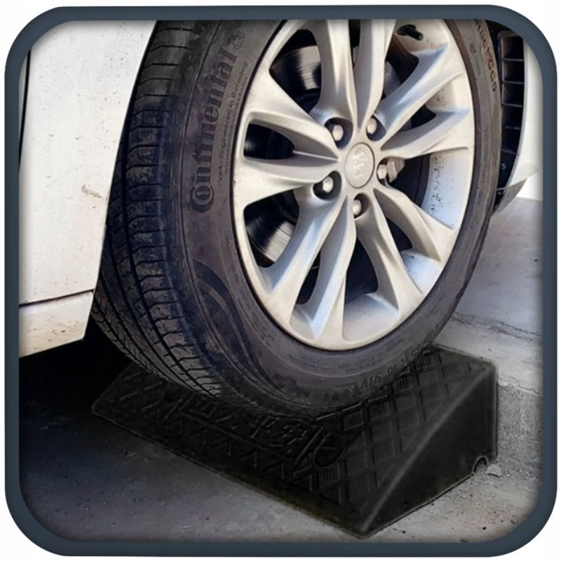 Najazd podjazd krawężnikowy pod krawężnik czarny samochodowy rampa 3 cm