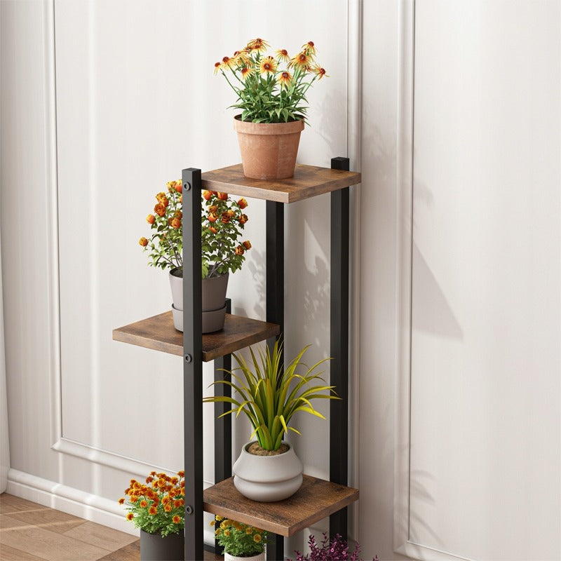 Rustykalny stojak na rośliny doniczkowe