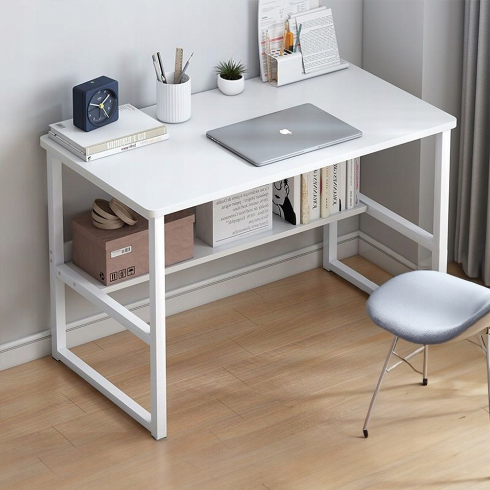 Nowoczesne białe biurko młodzieżowe z wbudowaną półką – 100x45x73 cm, wykonane z MDF, elegancki design.