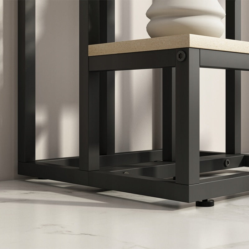 Metalowy stojak na rośliny z 4 poziomami