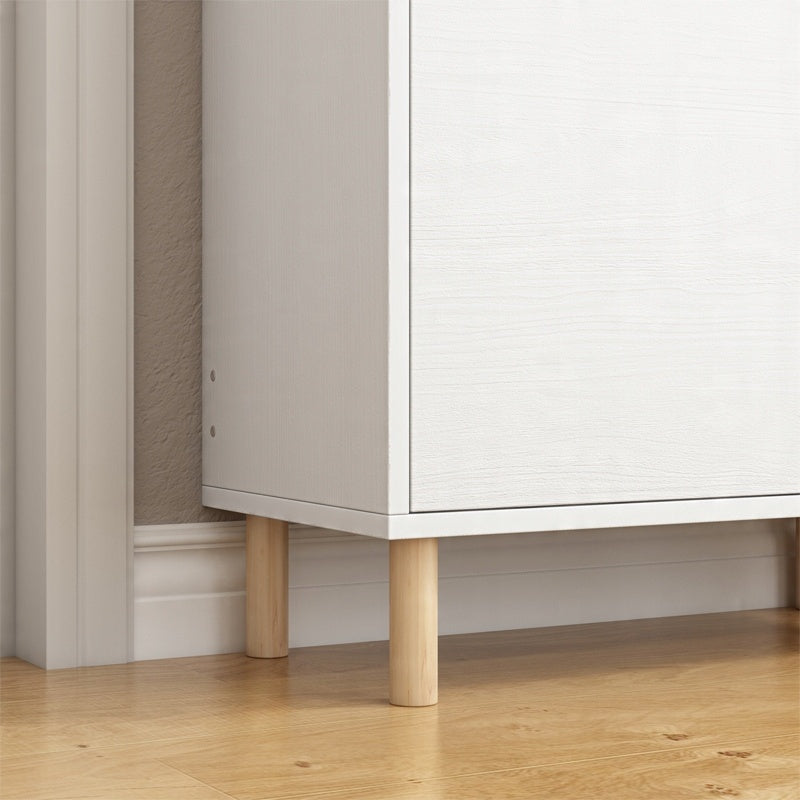 Biała szafka na buty z lustrem i miejscem do przechowywania w stylu loftowym, pionowa półka do przedpokoju 55 cm