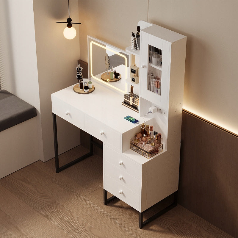 Toaletka kosmetyczna makijażu wizażu z lustrem LED glamour nowoczesna loft