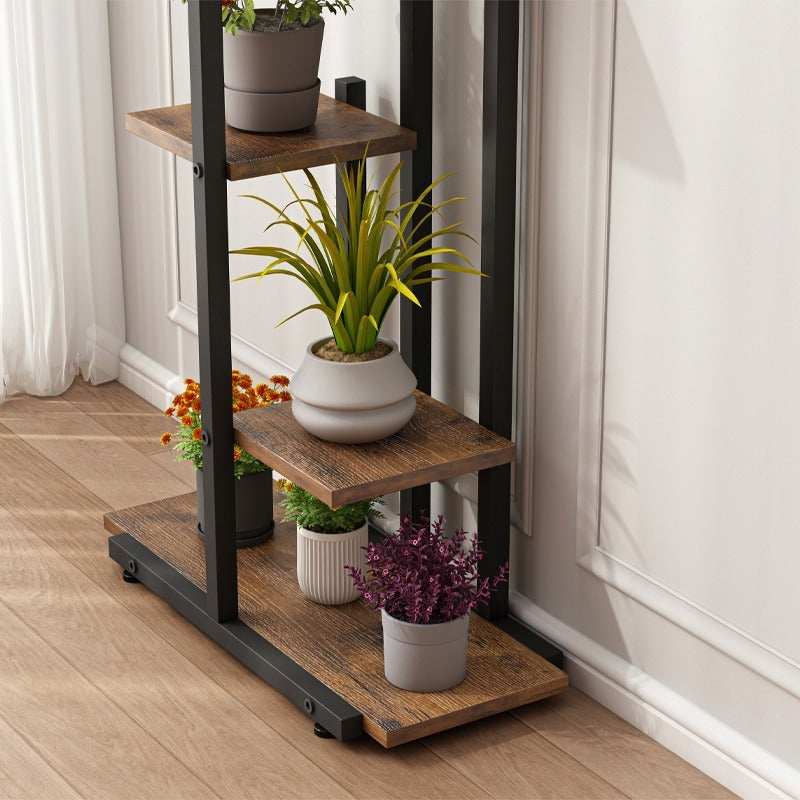 Rustykalny stojak na rośliny doniczkowe